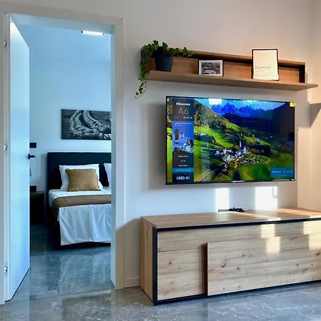 Daire E&t By Locap Group *