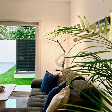 Daire E&t By Locap Group *